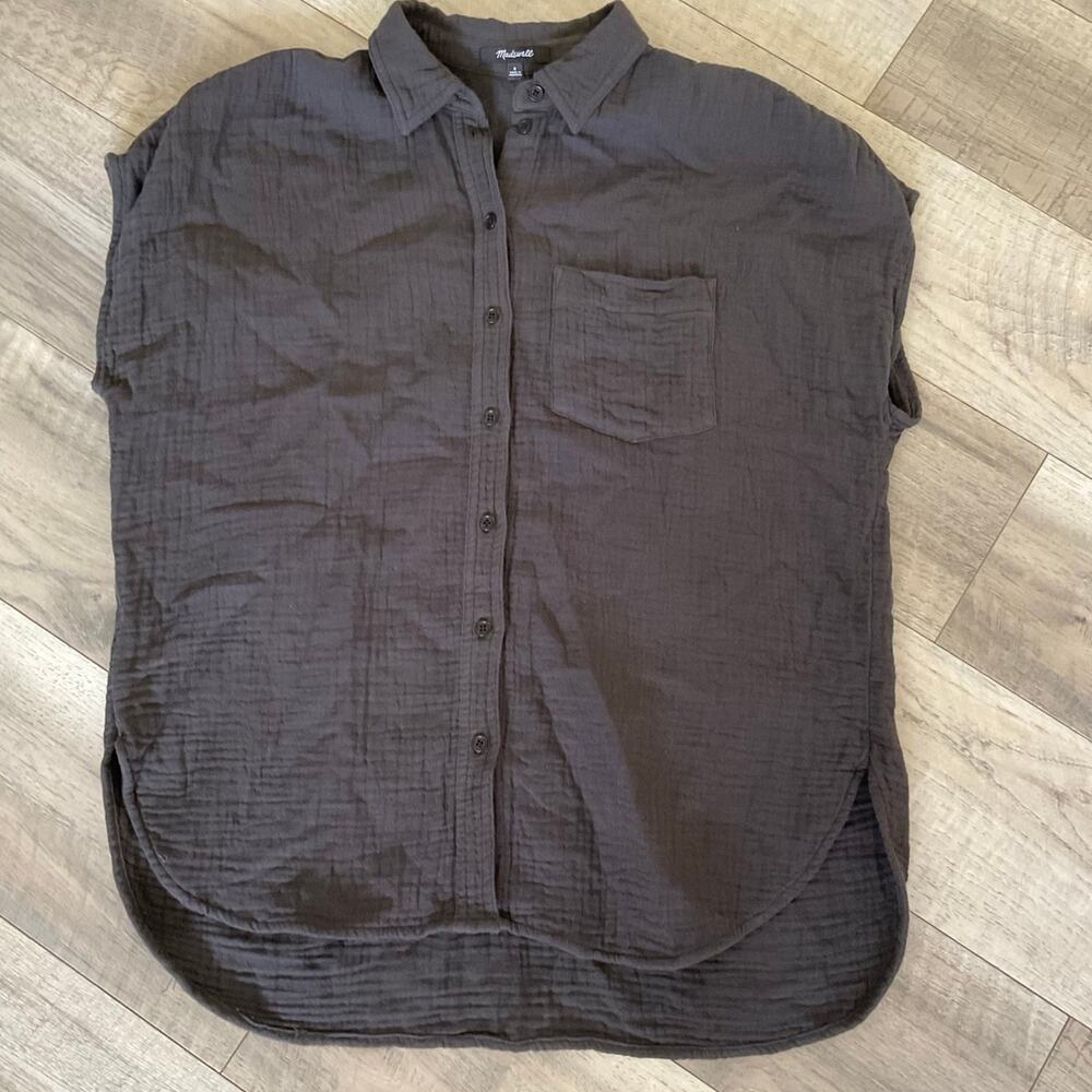 Madewell crinkle dark gray button down square body top loose fit size small‎
